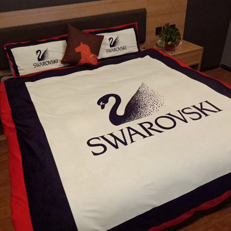 スワロフスキー 寝具カバー 4セット