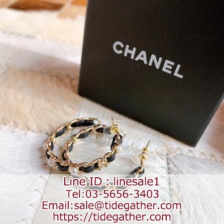Chanel  織り円形真珠付きピアス