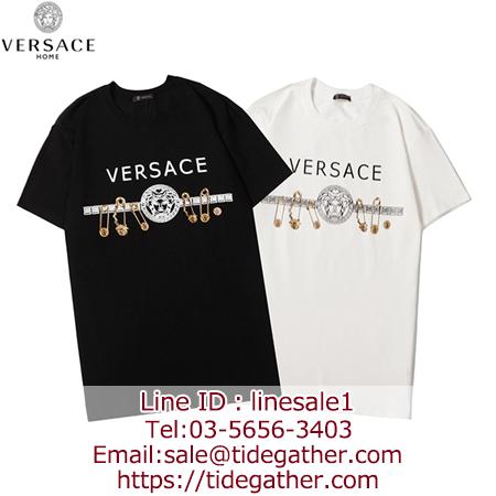 Versace 英字プリントTシャツ