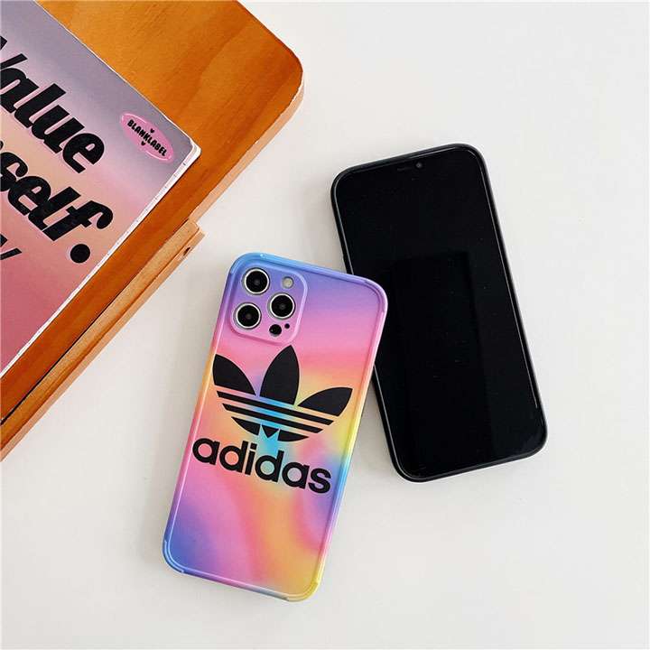 Adidas ケース iPhone 12/12promax クローバー柄