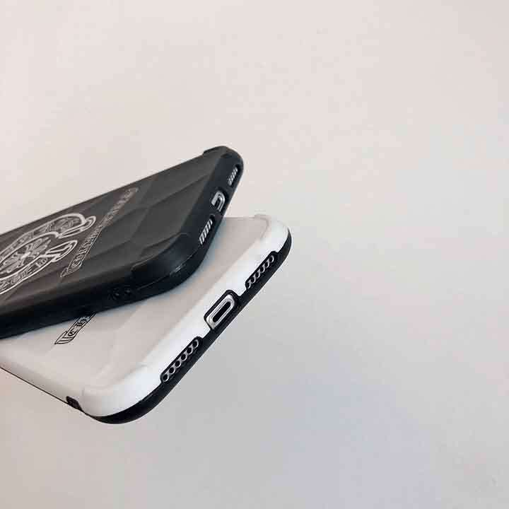 オシャレクロームハーツアイフォン 13pro保護ケース